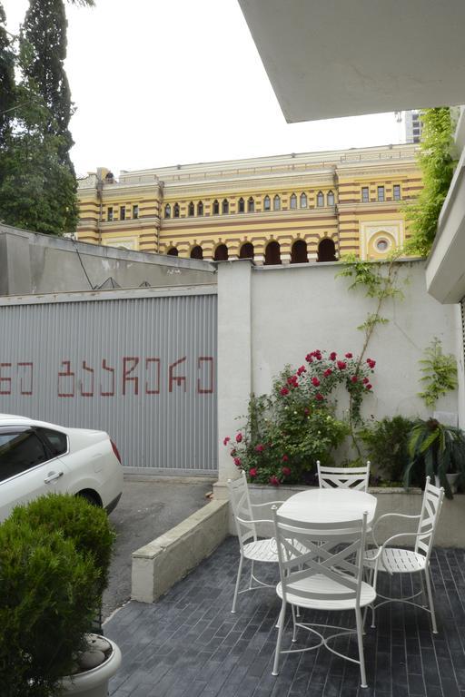 Opera Hotel Tbiliszi Kültér fotó