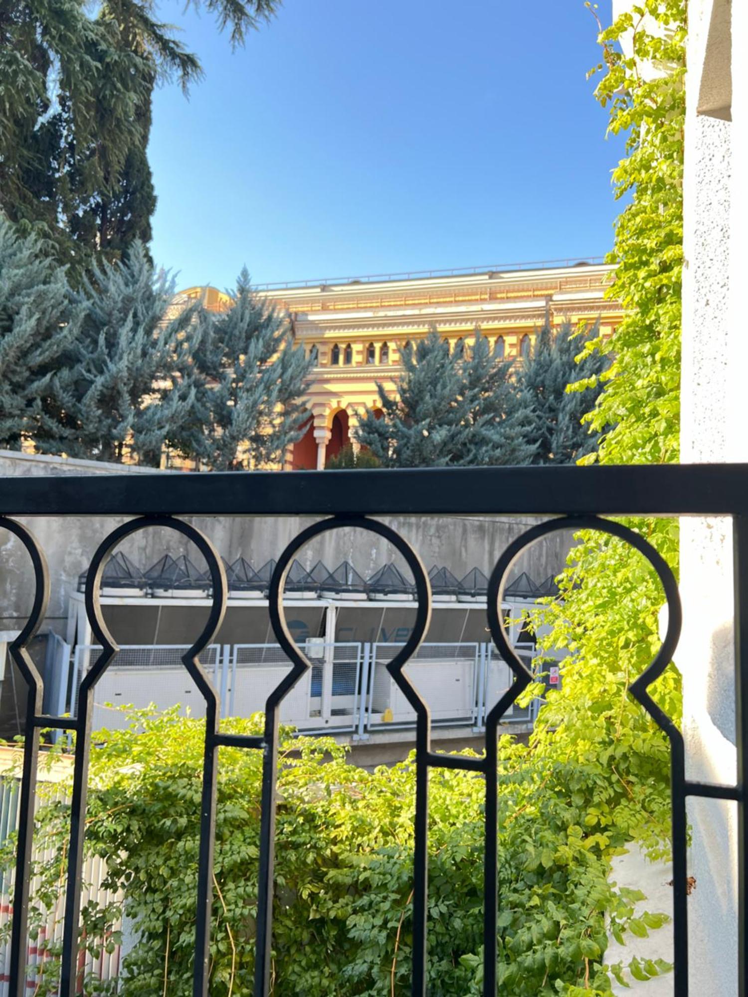 Opera Hotel Tbiliszi Kültér fotó