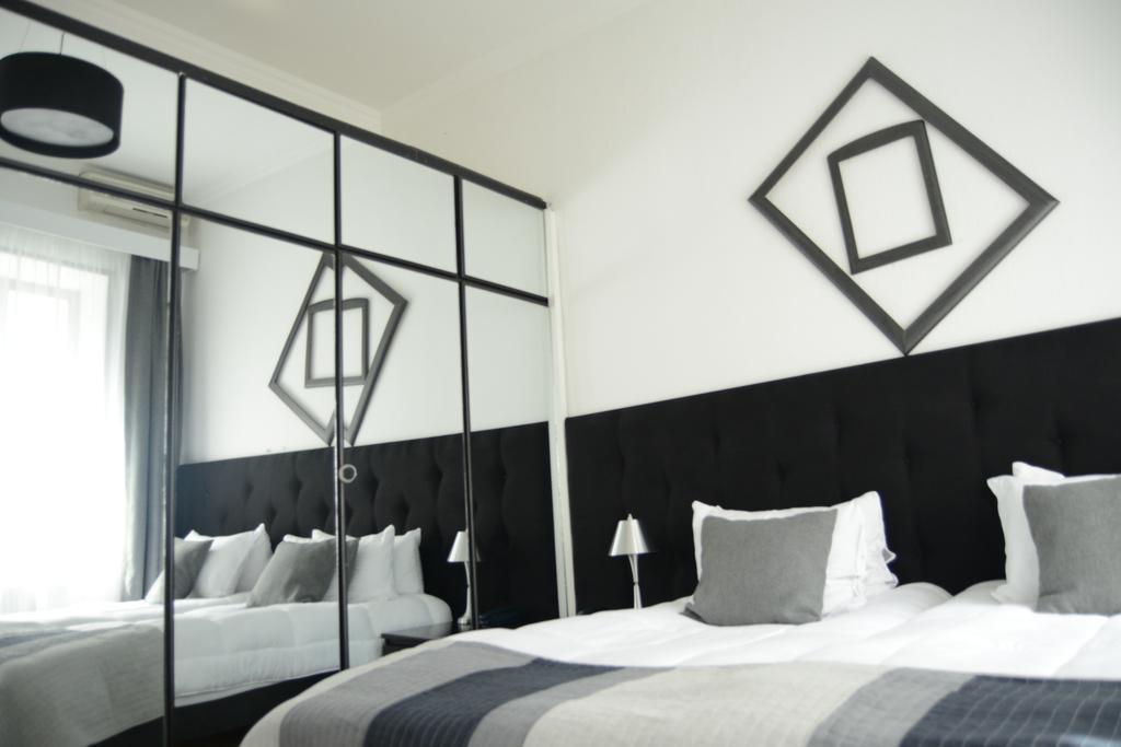Opera Hotel Tbiliszi Szoba fotó
