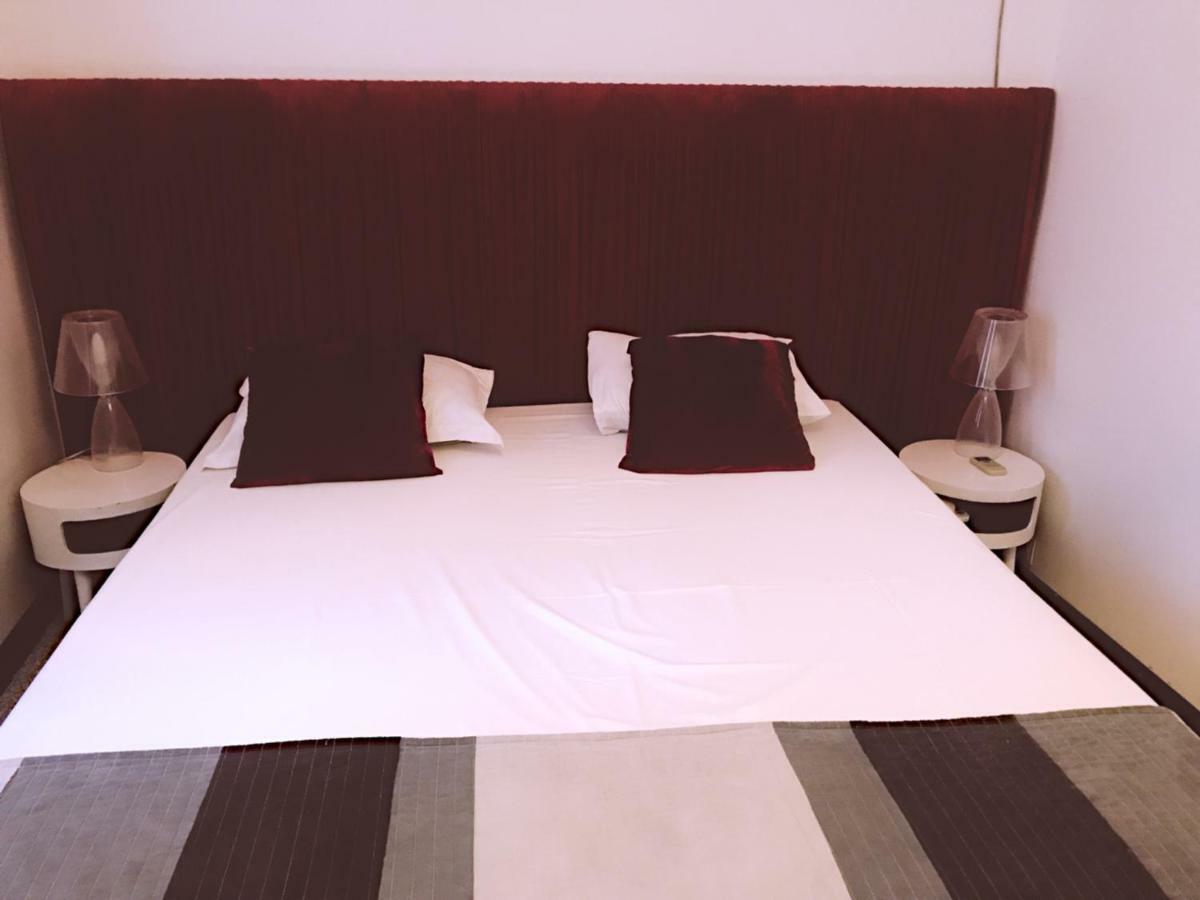 Opera Hotel Tbiliszi Kültér fotó
